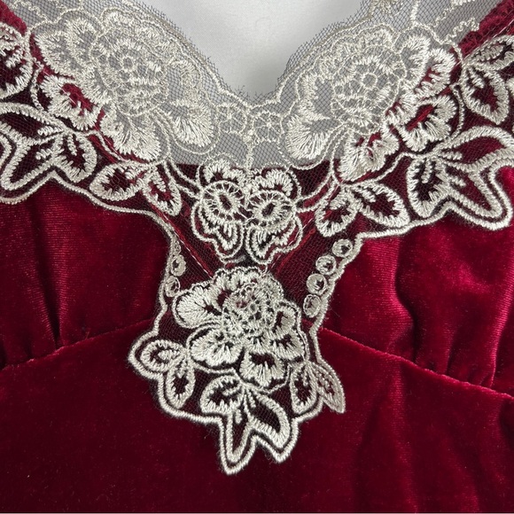 Rich Red Velvet Lace Trim Babydoll Empire Camisole Tank Top XL Coquette Holiday - Picture 4 of 9
